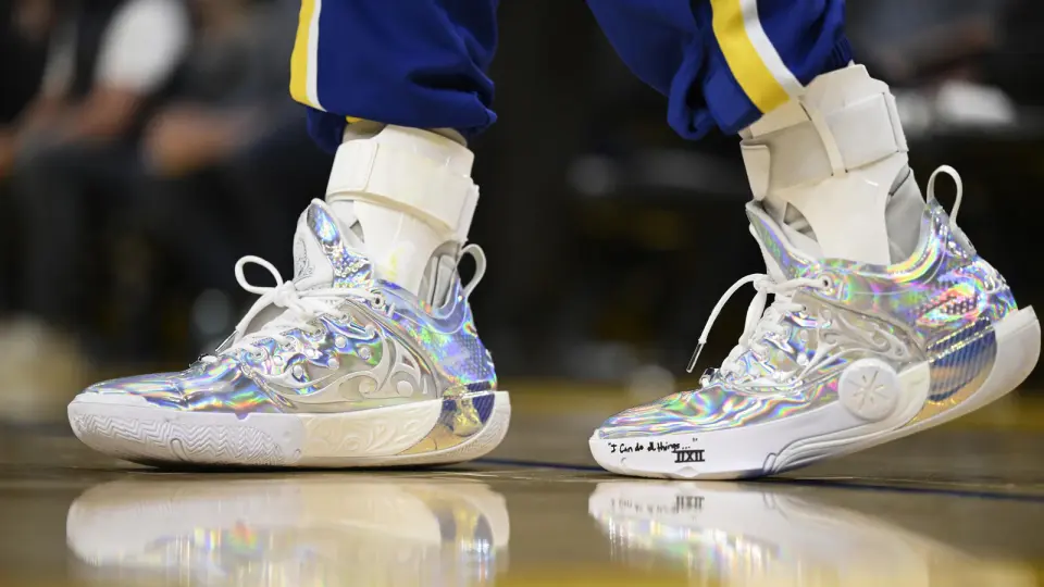 Steph Curry inks landmark Li-Ning deal to grow Curry Brand worldwide