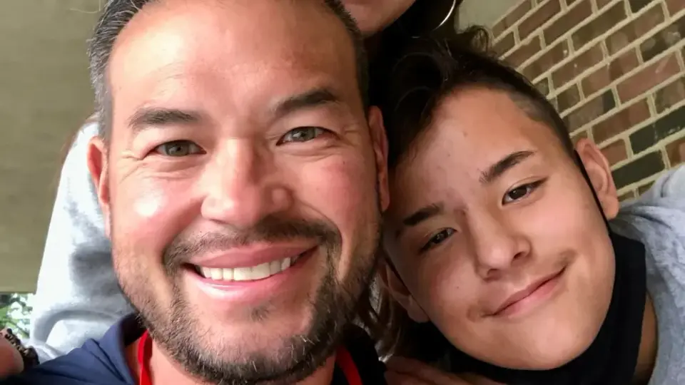 Netflix Announces Gosselin Family Documentary Amidst Memoir Controversy