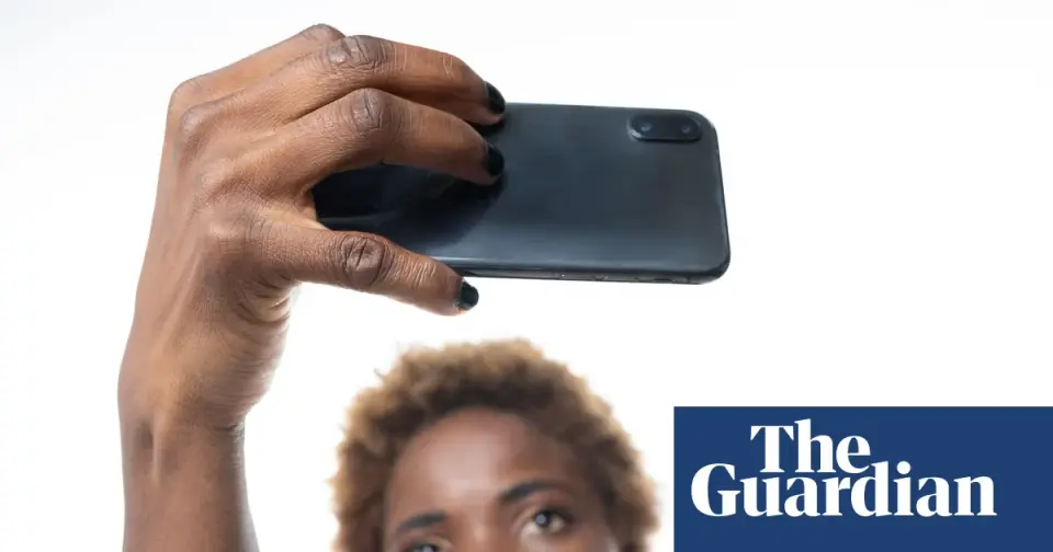 Mass General Brigham AI Predicts Cancer Survival from Facial Photos