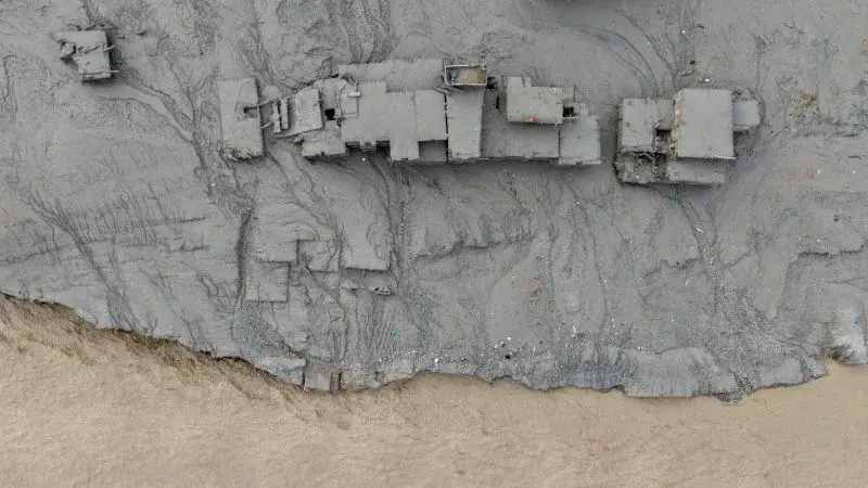 Scientists Link Nepal Flood Catastrophe to Compound Climate and Geological Failures