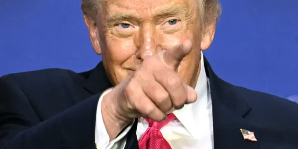 Trump bets on a quick end to Iran war as uranium deal emerges