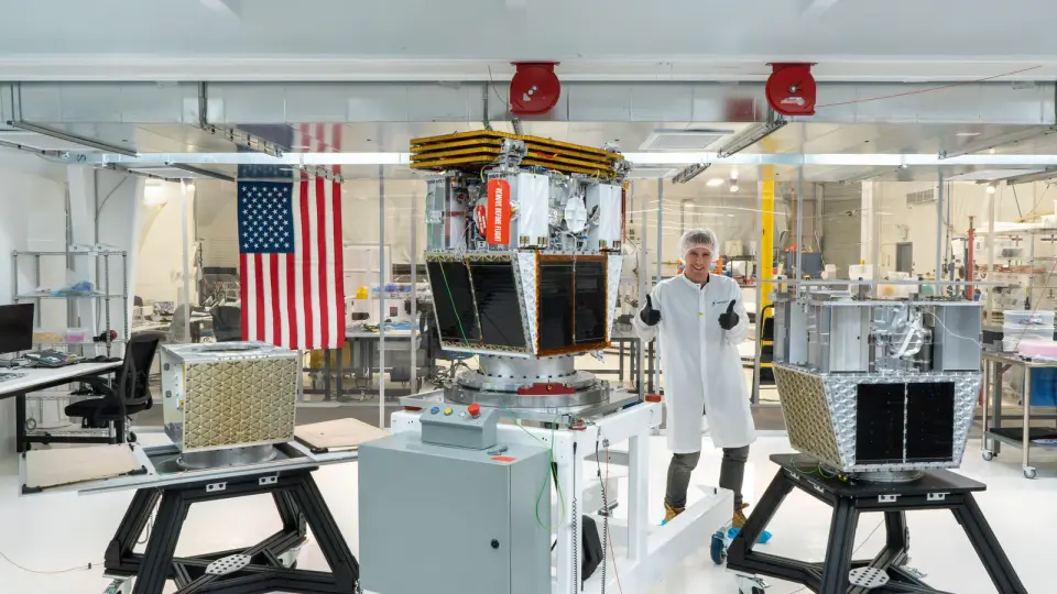 FCC approves Reflect Orbital's first space-mirror demo, signaling a path to thousands more