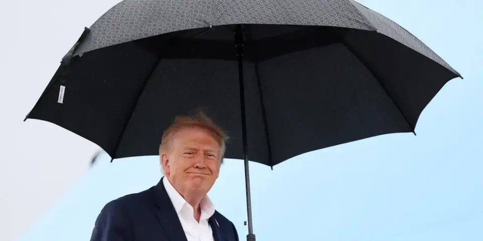 Iran War Stalls Until Midterms as Oil Prices and Political Constraints Lock Both Sides