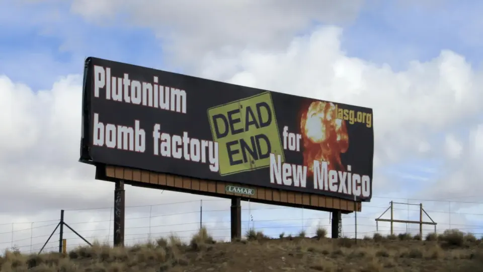Trump taps plutonium reserves to fuel private SMR startups