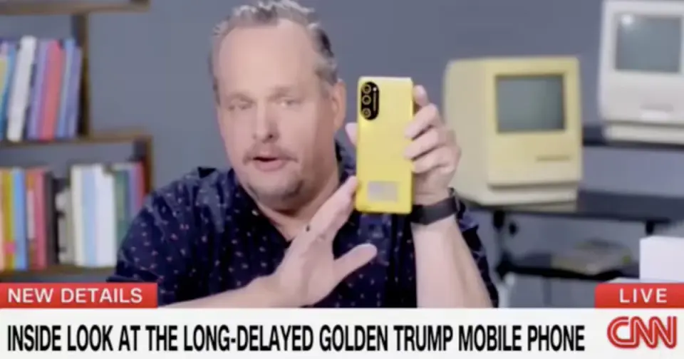 Trump’s Golden Phone Flops in Media Reviews