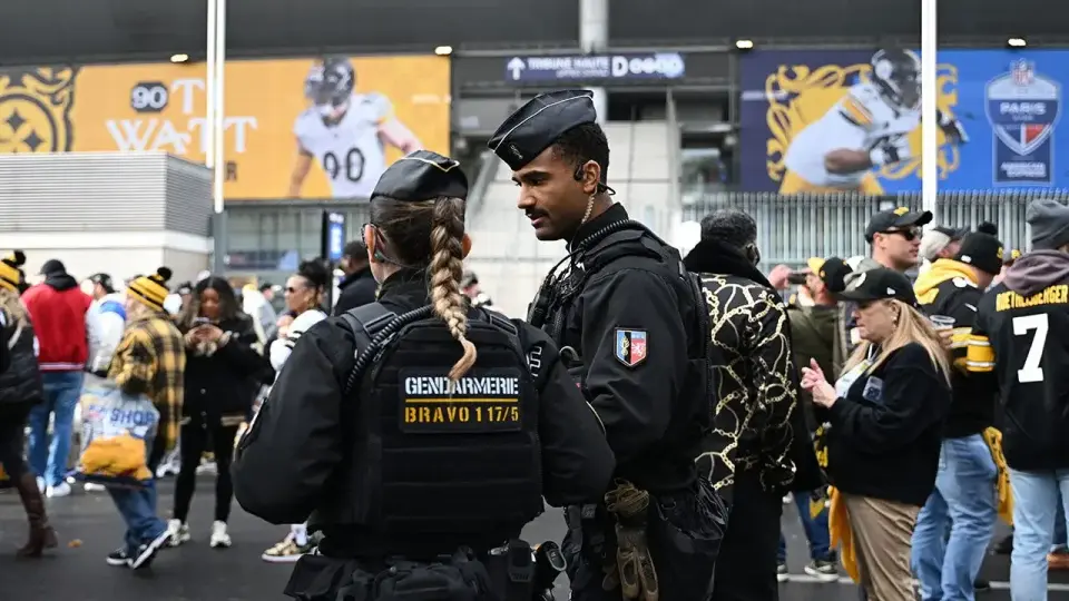 Steelers and Saints Kick Off Historic Paris Game Amid Civil Unrest