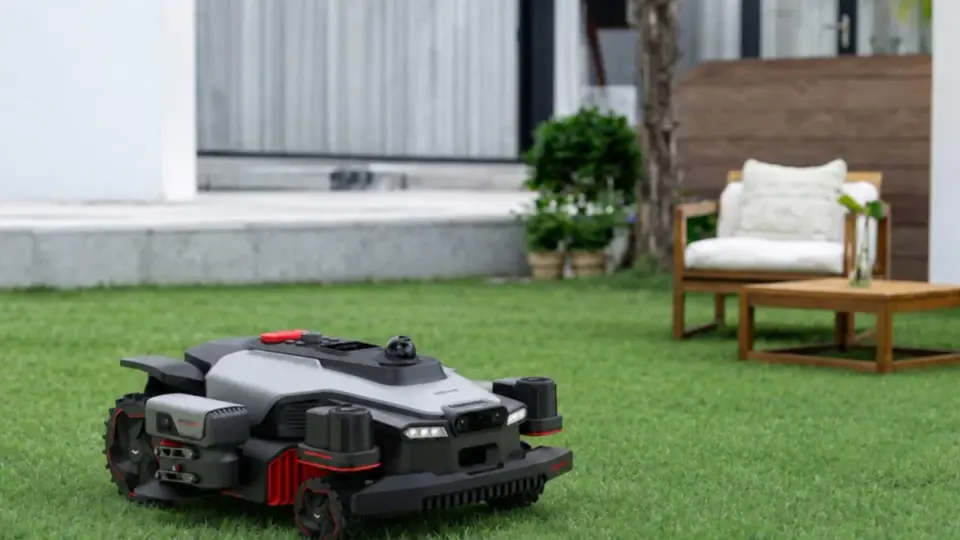 Dreame A4 AWD Pro Brings a Side-Arm Edge to Robotic Lawns