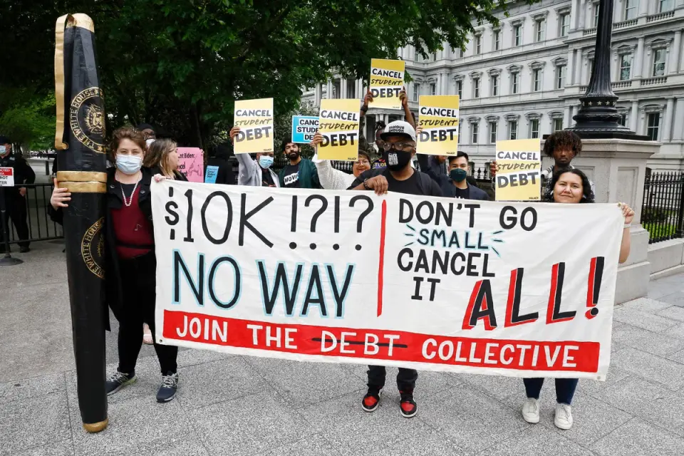 US Household Debt Delinquency Hits 2008 Levels Amid Inflation Squeeze