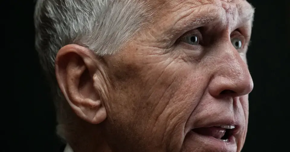 Tillis Lifts Blockade, Warsh Set for Fed Chair Confirmation