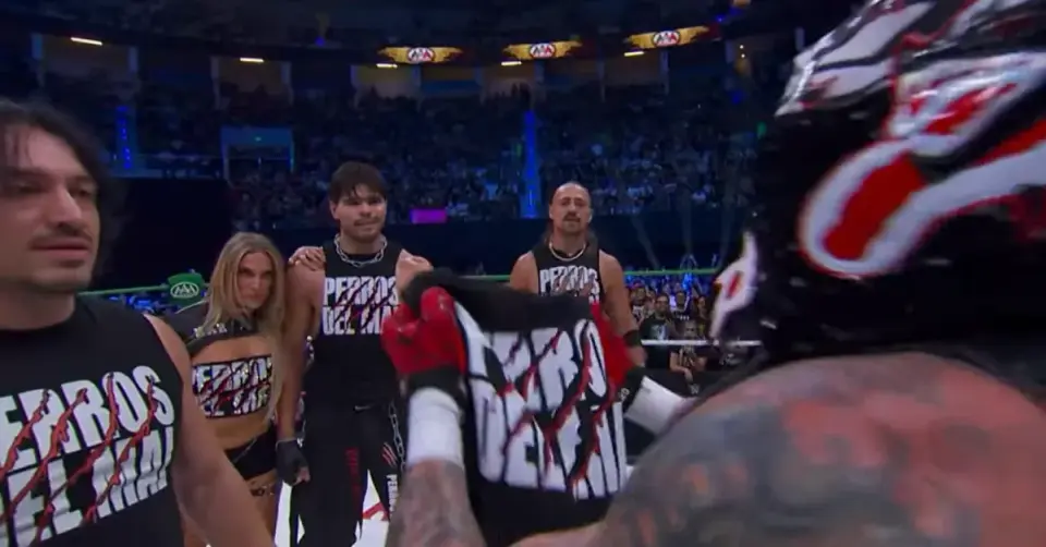 Penta breaks with Los Perros, finds new family in AAA with Fenix and Dragon Lee