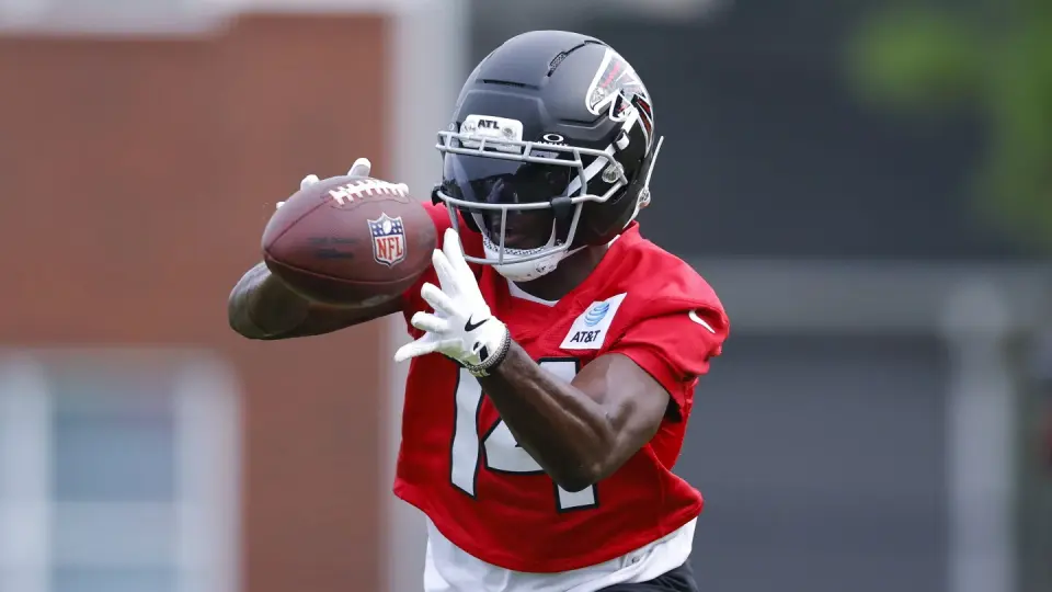 Falcons Turn to Wide Receiver Zaccheaus as Emergency QB Amid Quarterback Crisis