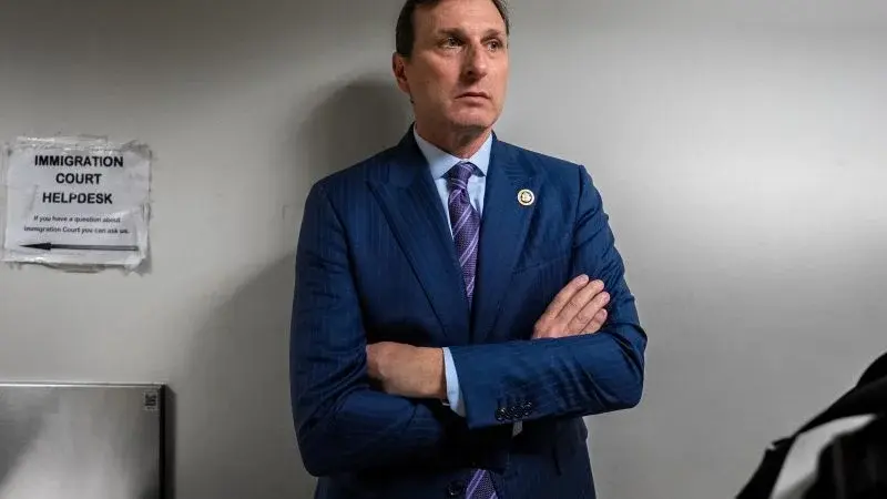 Brooklyn cafe bans Rep. Goldman over Israel stance, fueling primary clash