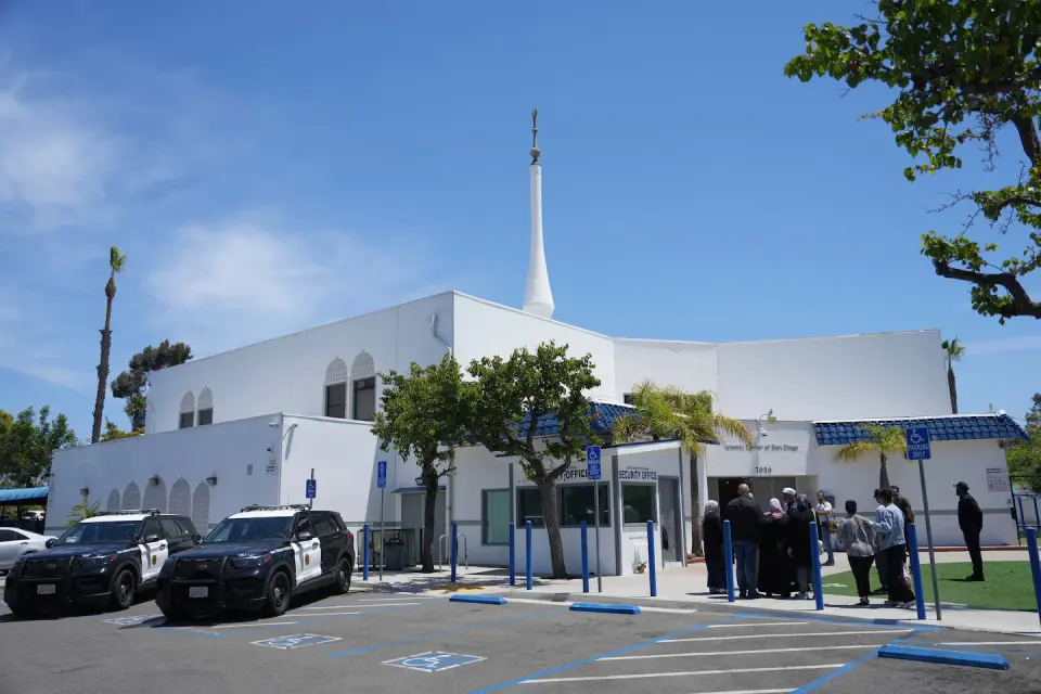 North Carolina teen indicted for aiding San Diego mosque shooting via livestream
