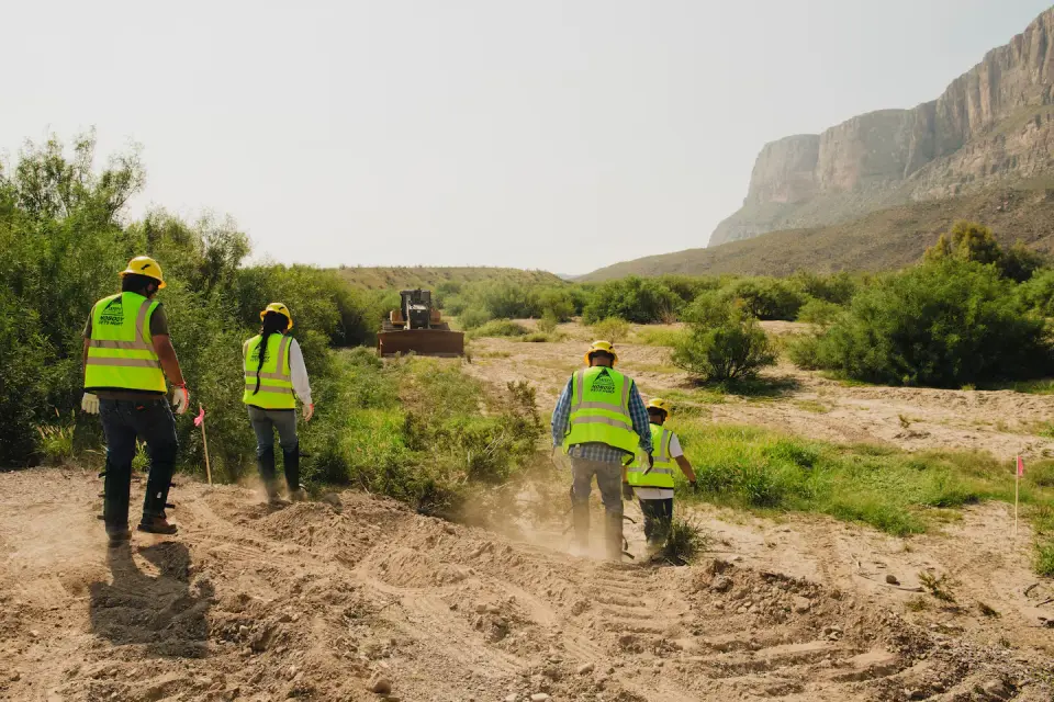 Bulldozing at Big Bend Signals Border-Wall Push, Draws Environmental Backlash