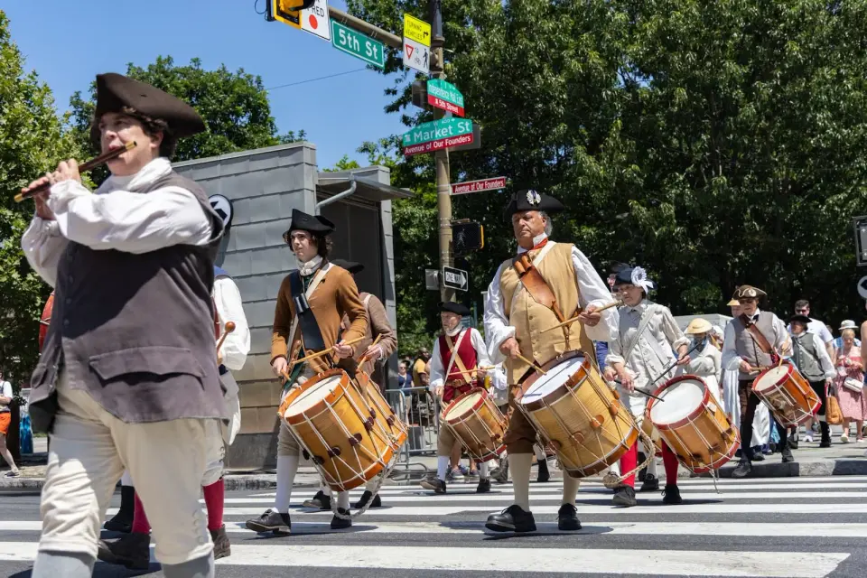 Heat cancels Philly's 250th parade as Old City crowds press on