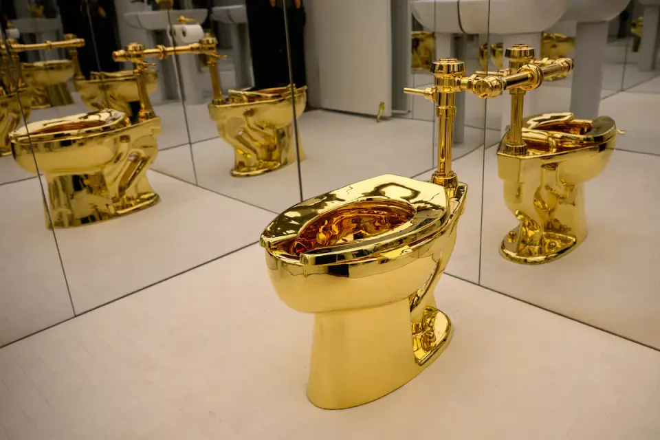 Stool-Gazing Goes Mainstream: The New Wellness Trend Turning Poop into Data