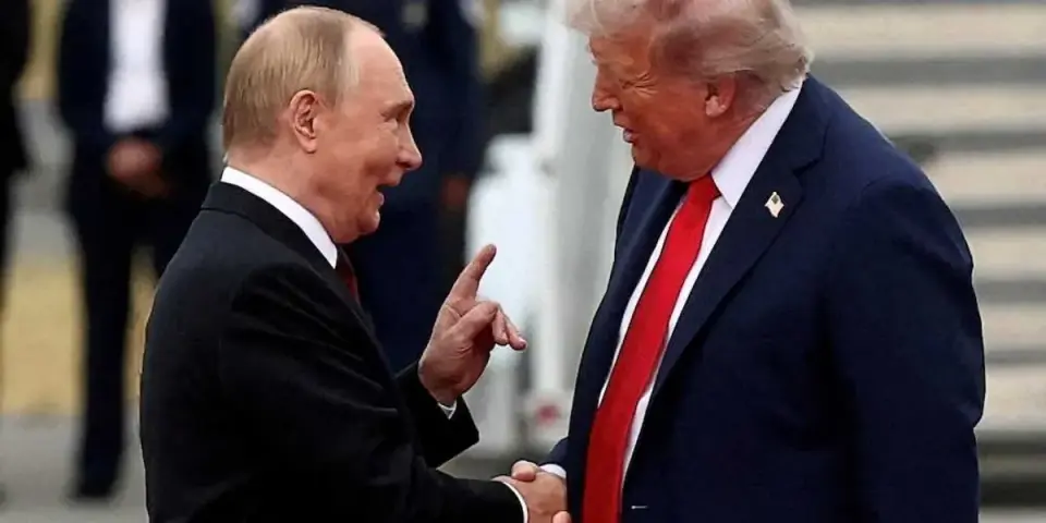 Geopolitical Strategist Warns Incompetent Leadership Risks Global Conflict