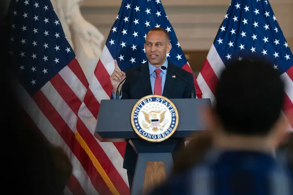 Jeffries Keeps Quiet as Democrats Debate Israel Aid and Two-State Path