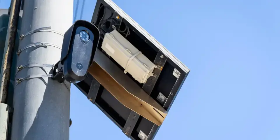 Florida Mandates Removal of Flock Cameras from State Highways, Triggering Widespread Law Enforcement Pullbacks