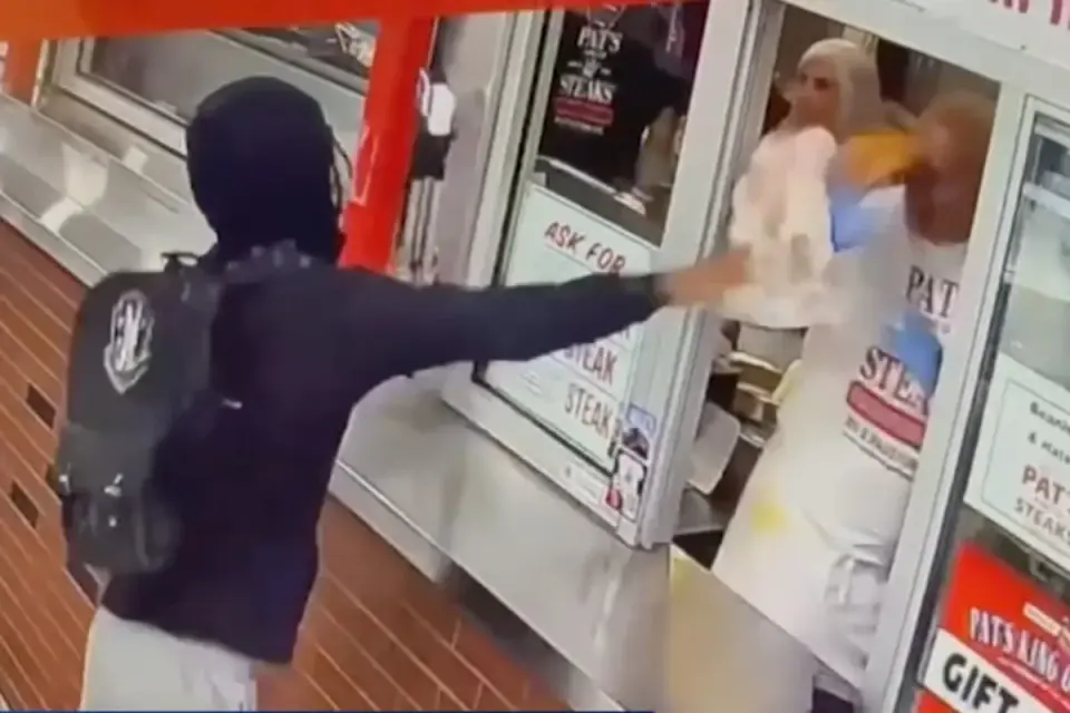 Suspect in Pat's King of Steaks food-throwing incident charged with harassment