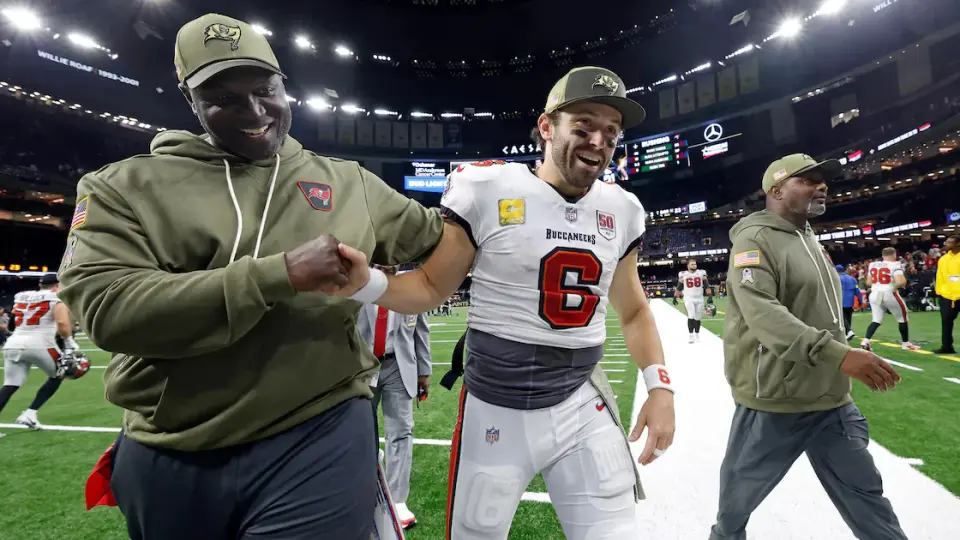 Mayfield Honors Bowles’ Bet by Wearing Michigan Colors After OU Upset