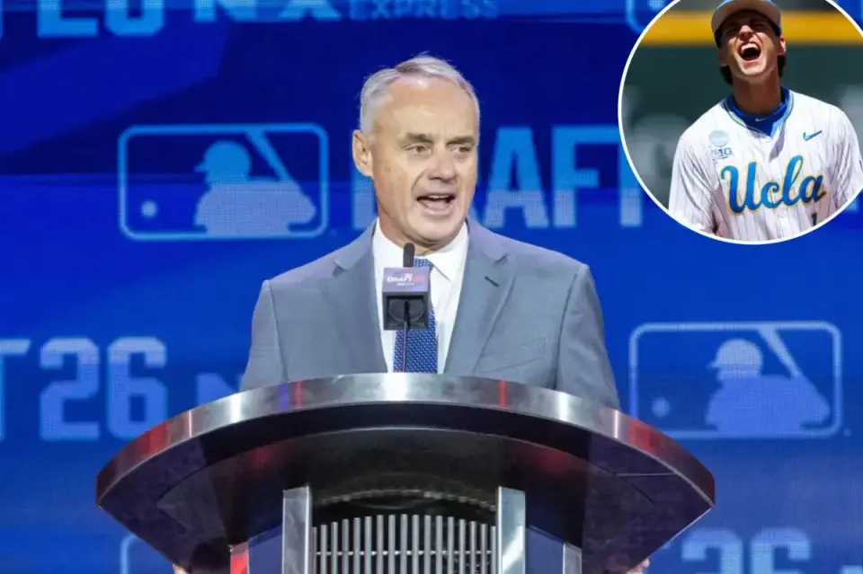 Manfred muffs Roch Cholowsky’s name at the 2026 MLB Draft