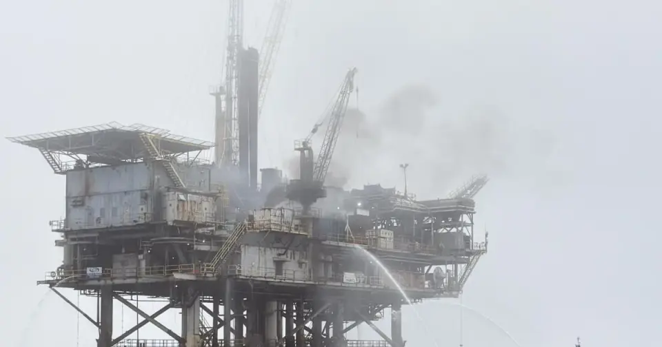 Carpinteria offshore rig fire prompts 26 evacuations; no immediate environmental threat
