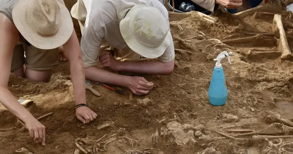 7,000-year-old headless burials in Slovak ditch reveal Neolithic rituals