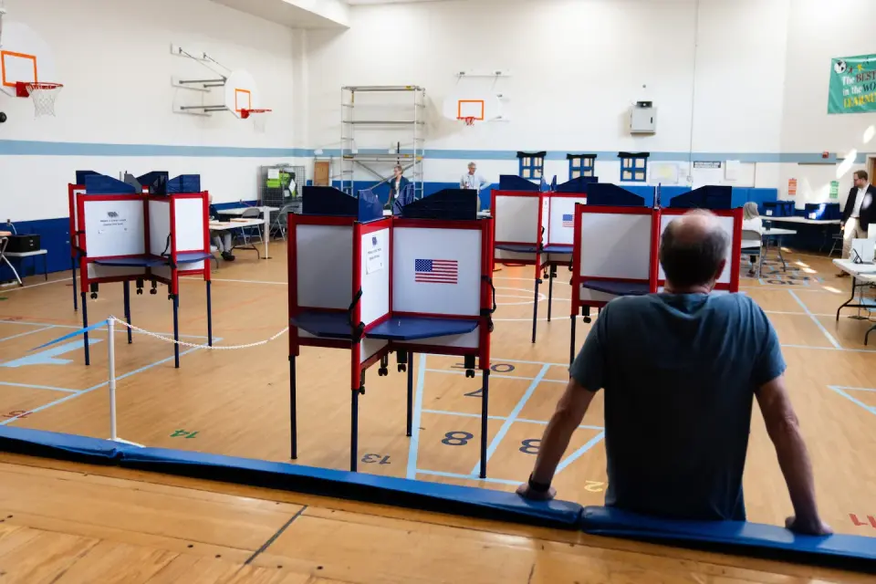 Democrat exits SD Senate race, paving path for independent challenger