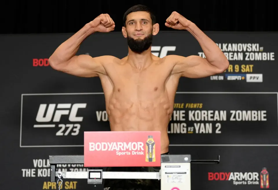 Chimaev eyes light‑heavyweight jump after UFC 328 title defense