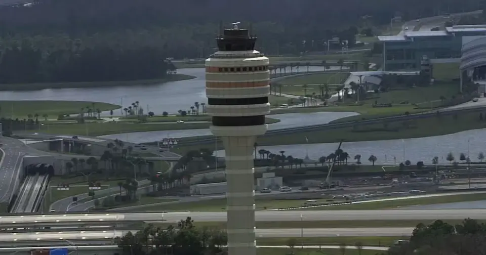 Delta worker dies at Orlando airport as investigation begins