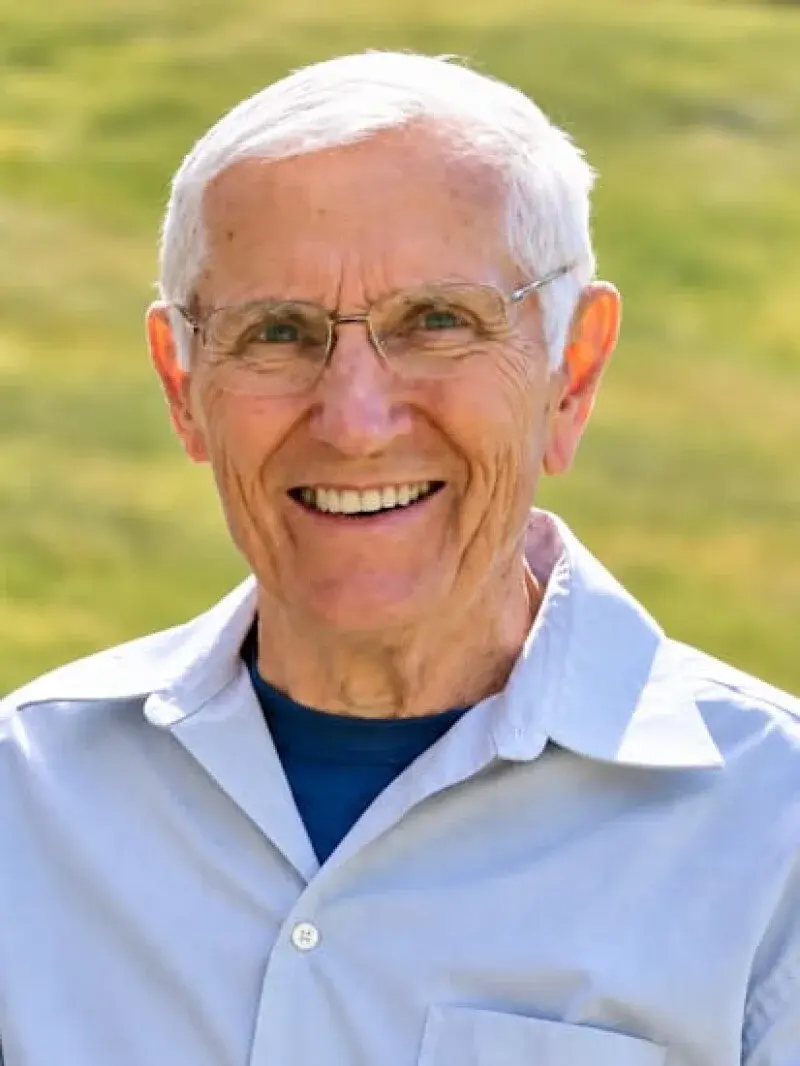 Gary Villwock, 86, Pillager High School Math Teacher and Air Force Veteran, Dies