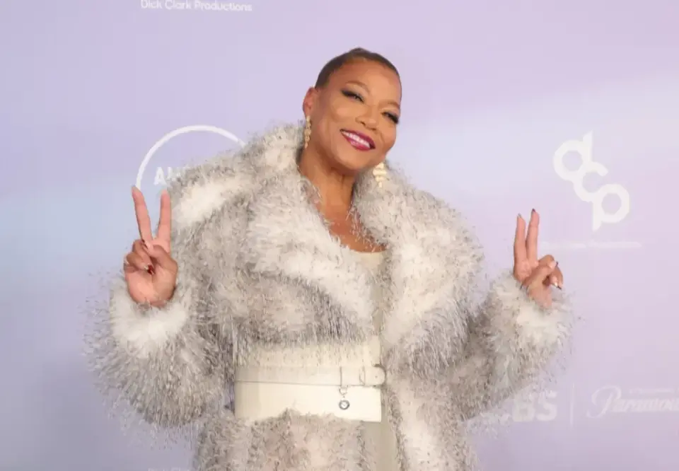 Taylor Swift Leads 2026 AMAs as Winners Roll In (Live Update)