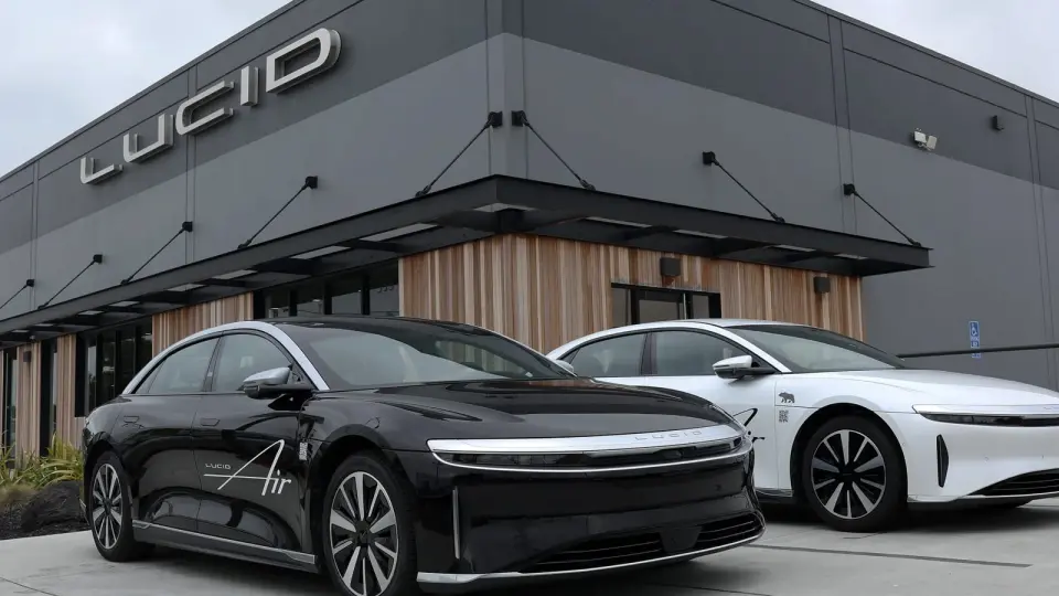 Lucid Q3 Deliveries Fall 7% as Production Plunges to Clear Inventory