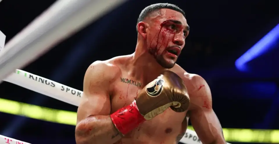 Lopez Claims Third Title in Majority Decision, Sets Sights on Garcia-Benn Winner
