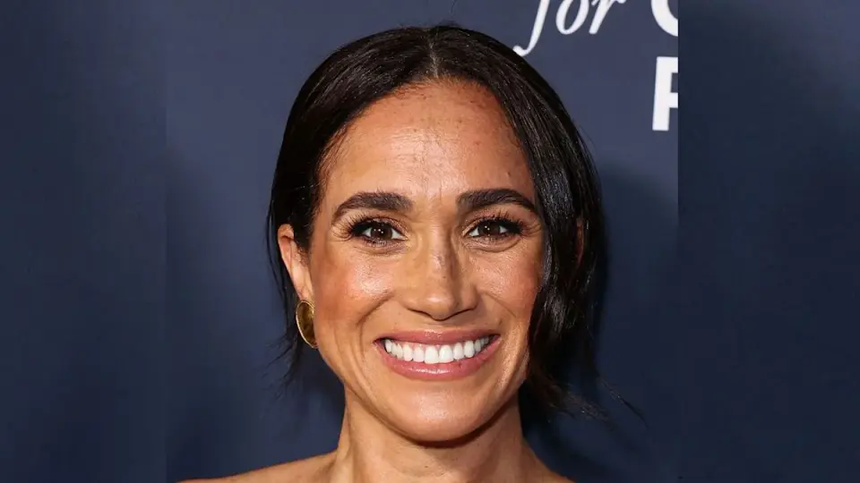 Meghan Markle Wears Diana Heirloom on Harry’s Date Night