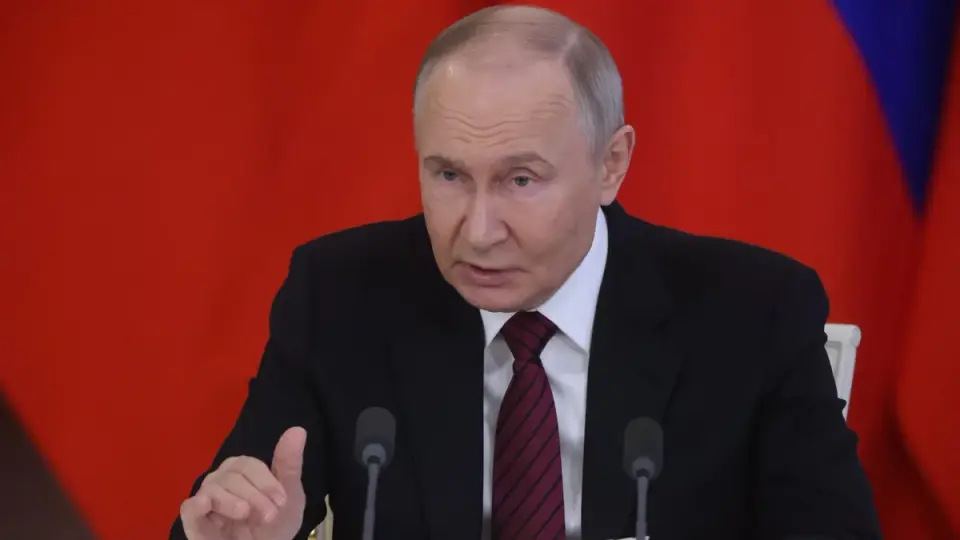 Putin Denies European War Plans While Reviving Baltic Grievances