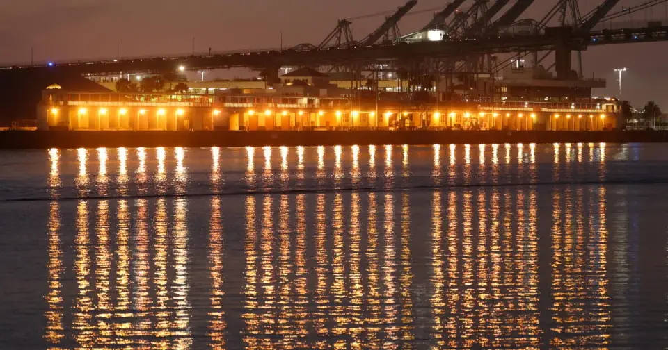 Bluecore Energy’s Floating Nuclear Reactors Face Regulatory Hurdles at Port of Long Beach