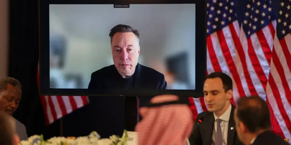 Musk Warns of Power Crisis at G-20 as Lutnick Showcases US Tech Dominance