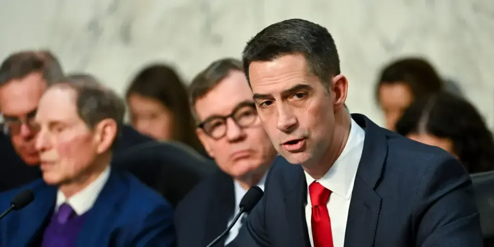 Wyden, Cotton Clash Over NSA Abuses as 702 Extension Moves Forward