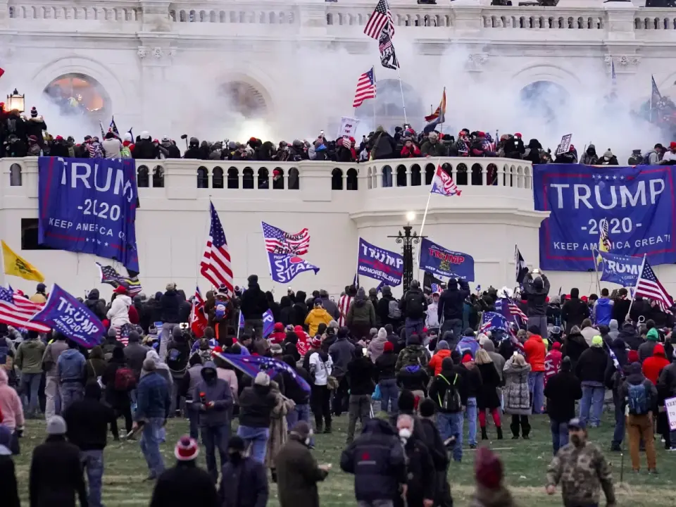 Judge Dismisses Jan. 6 Seditious Conspiracy Charges Against Four Proud Boys Amid Trump Pardons