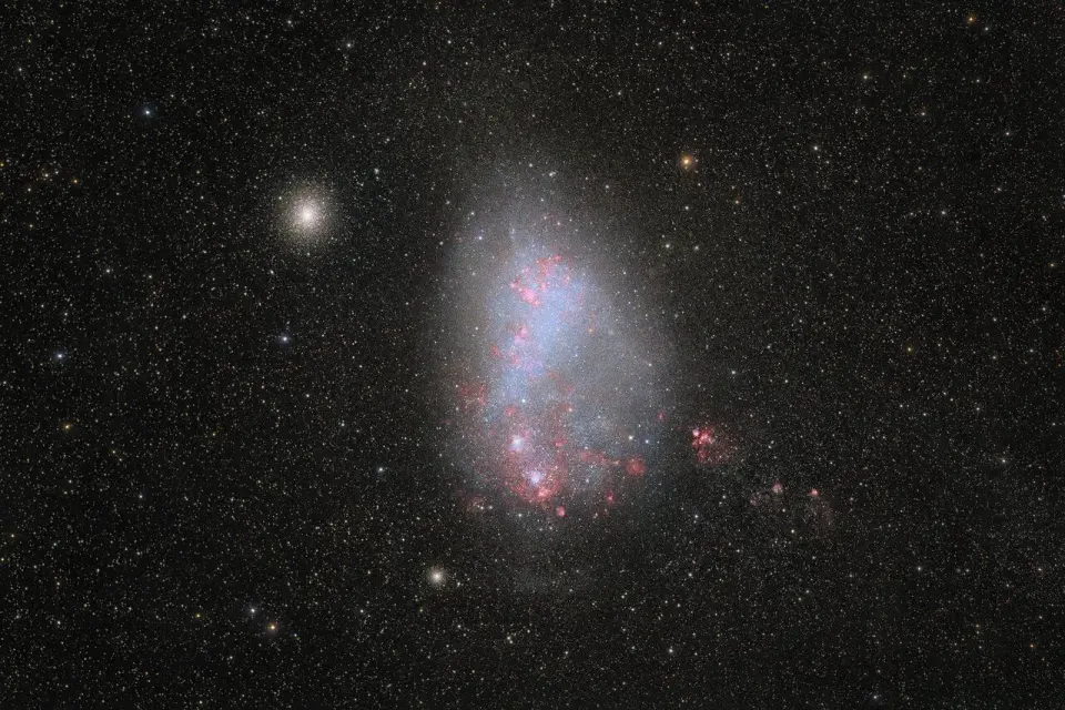 Ground-based shot captures dazzling view of the Small Magellanic Cloud