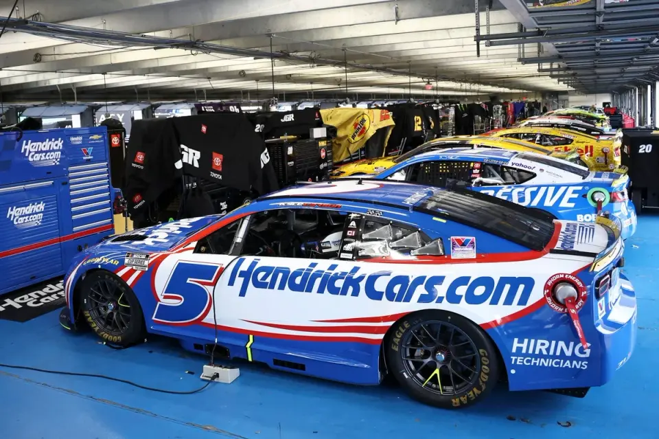 Hurricane Isaias rain cancels Charlotte qualifying, forcing metric-based lineup for Chase doubleheader