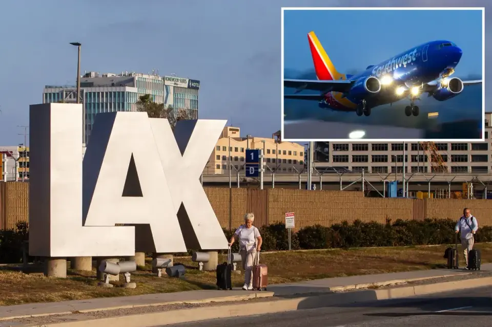 Passenger Dies After In-Flight Medical Emergency En Route to LAX