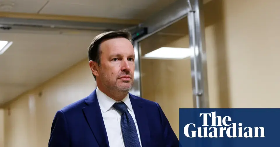 Murphy Accuses Pentagon of Concealing Iran War Damage After Base Access Denied