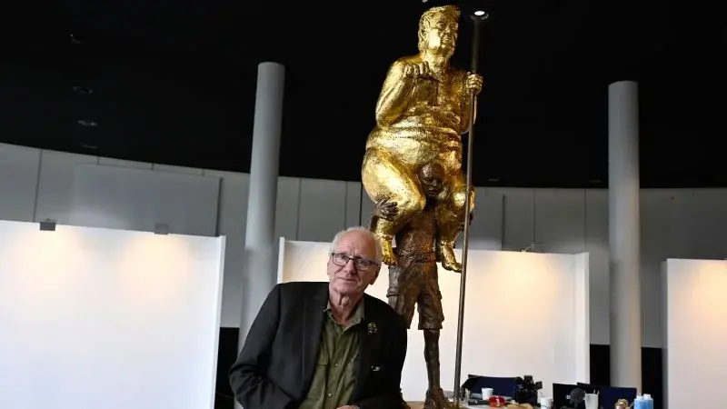 Gilded Nude Trump Statue 'Orange Plague' Unveiled at European Parliament