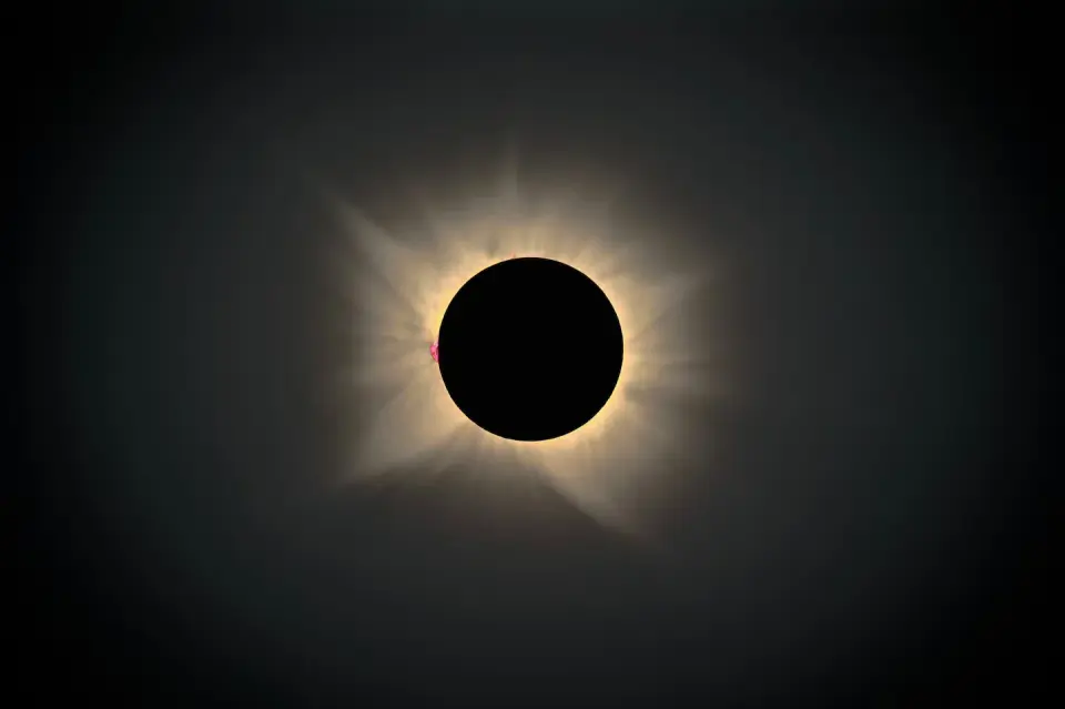 Chasing the corona: photographing the sun’s atmosphere during a total solar eclipse