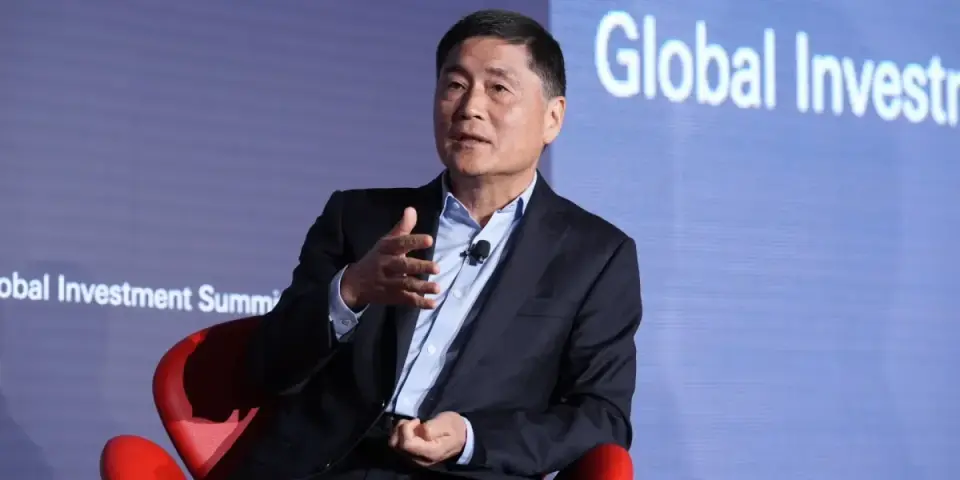 AI Adoption Surges, but Economic Growth Stalls Due to Organizational Friction