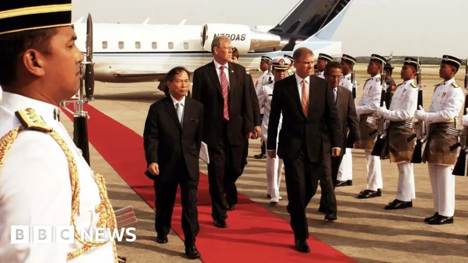 Queen backed Andrew’s trade envoy bid in newly released files