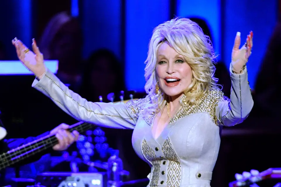 Nashville airport eyed for Dolly Parton tribute after singer’s death